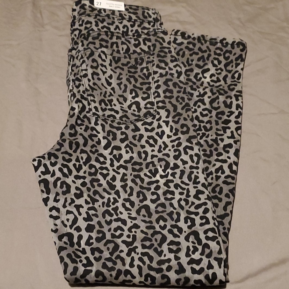NWT William Rast High Rise Ankle Skinny